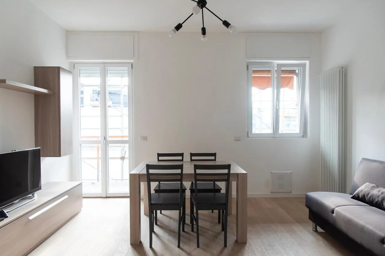 Apartamento Youhosty - Grazioli 11 Milão Itália